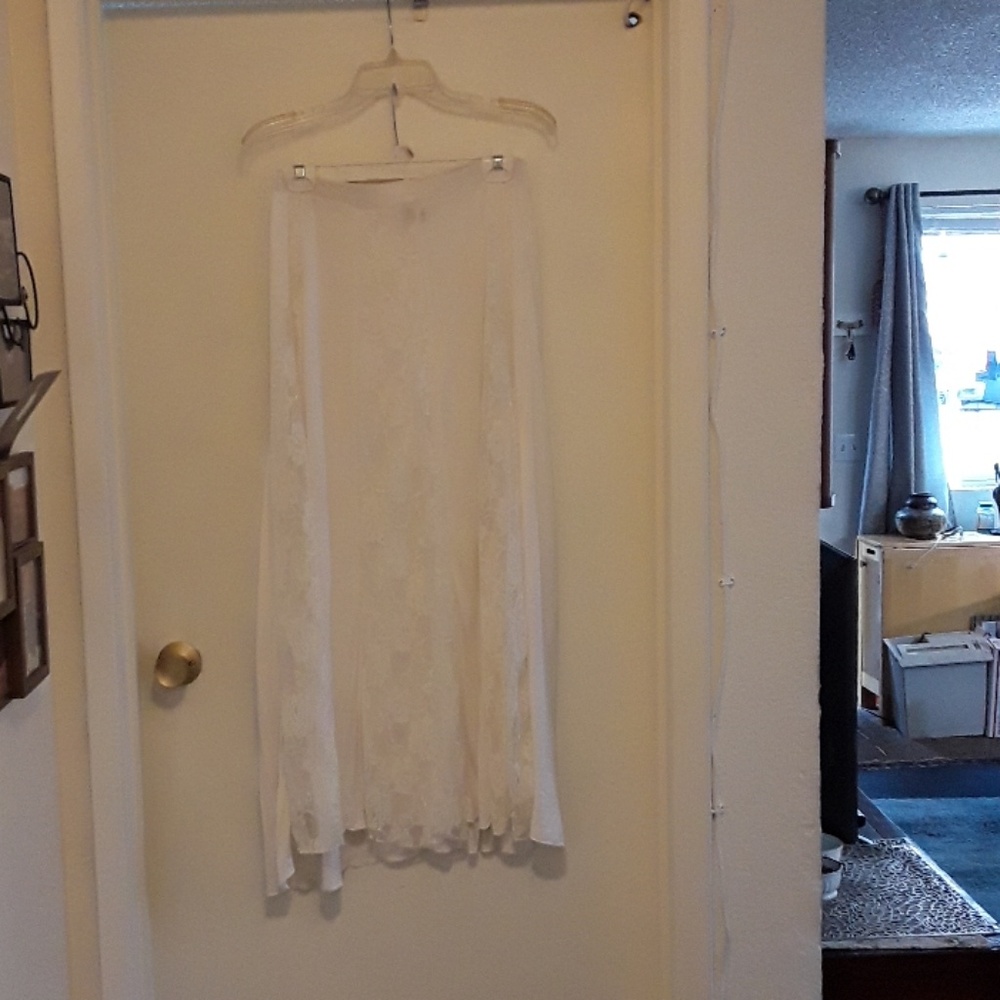 Full length white summer skirt size medium